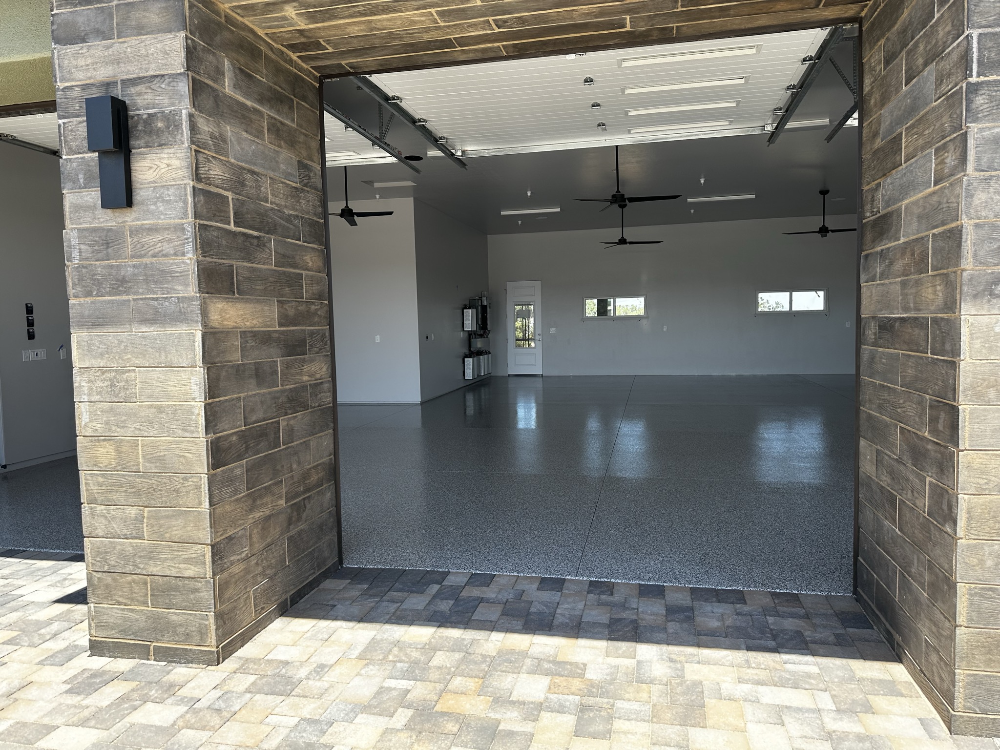 Exterior View — Paradise Valley | RX Garage